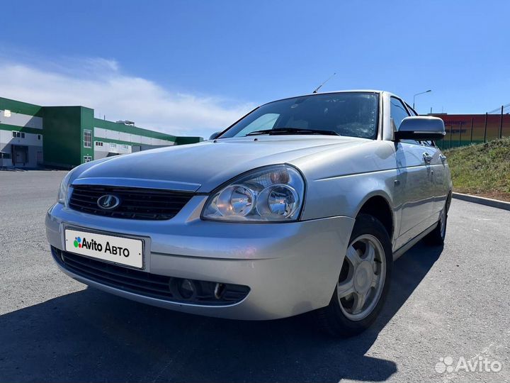 LADA Priora 1.6 МТ, 2011, 200 300 км