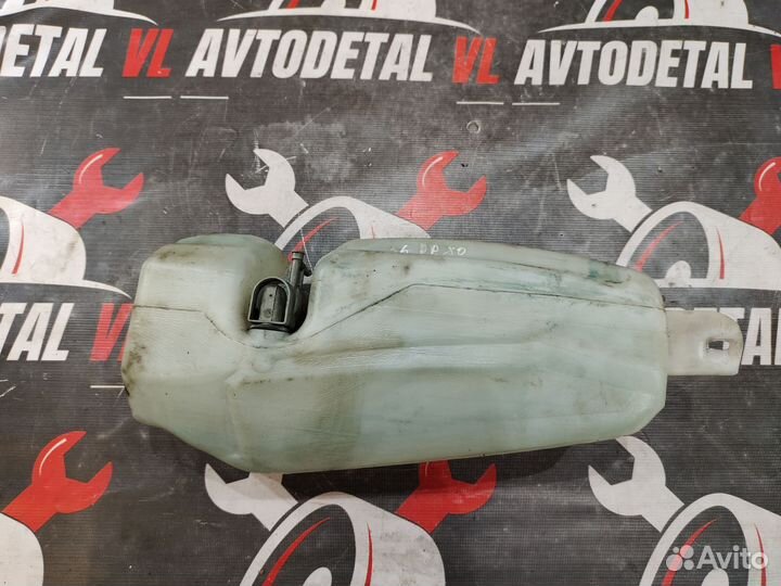 Бачок омывателя лобового стекла Renault Logan 1