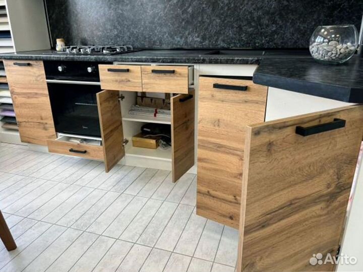 Кухня Пасаденна бюджетная модульная, под размер