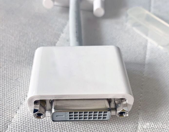 Apple адаптер DVI (папа) на DVI (мама) 603-8471