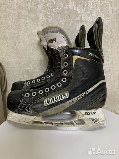 Хоккейные коньки bauer