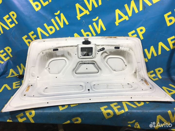 Крышка багажника Renault Logan
