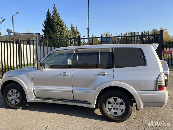 Mitsubishi Pajero 3.2 AT, 2003, 400 000 км