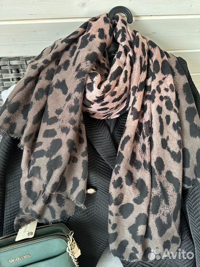 Шарфы платки палантины