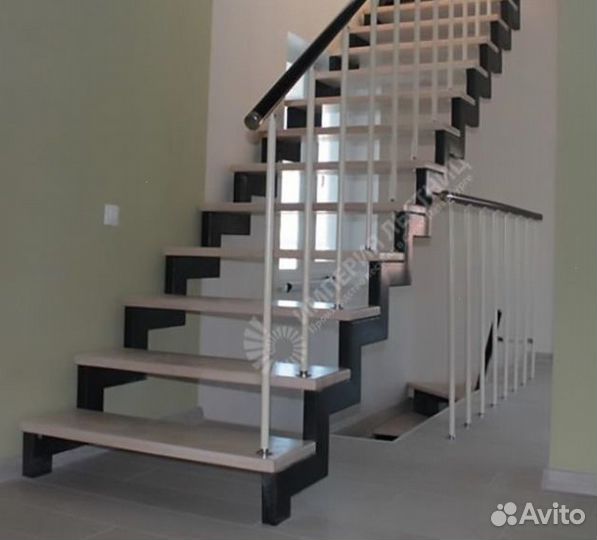 Лестница металлическая для дома и дачи
