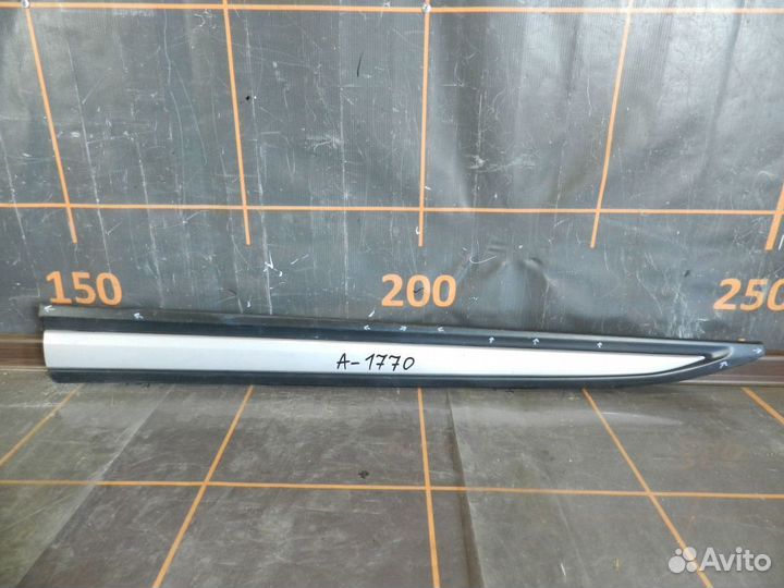 Накладка двери передней -Mitsubishi Outlander 3