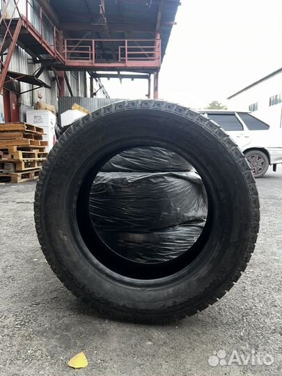 RoadX RX Frost WH02 21.5/60 R16 99H