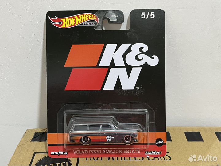 Hot wheels premium volvo p220