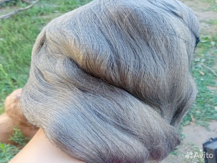 Искусственный парик