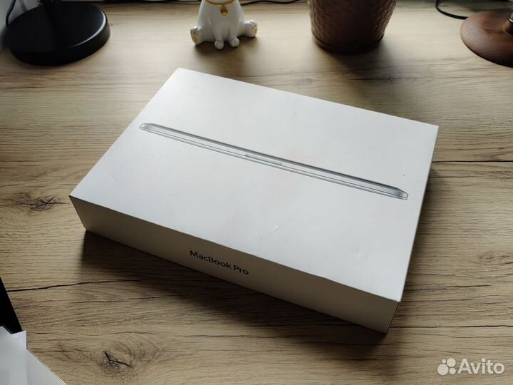 Коробка от MacBook pro 15