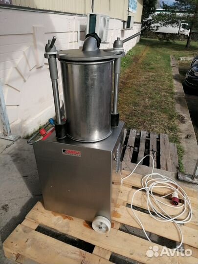 Колбасный шприц гидравлический C/E INS/22 Б/У