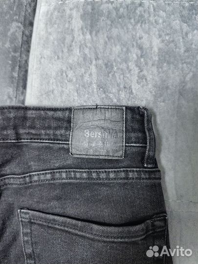 Джинсы Bershka