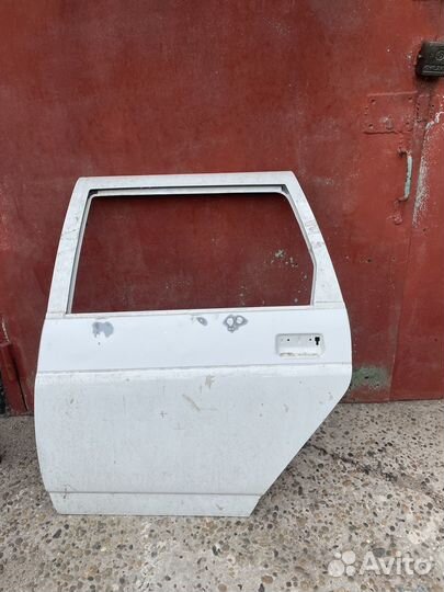 Дверь приора универсал задняя левая