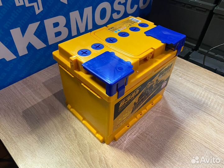 Аккумулятор автомобильный Ginnes 65ач 640А