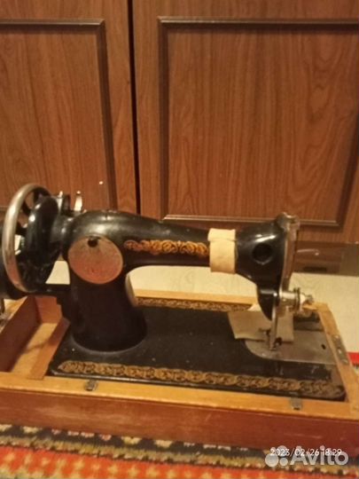 Швейная машина Подольск ручная