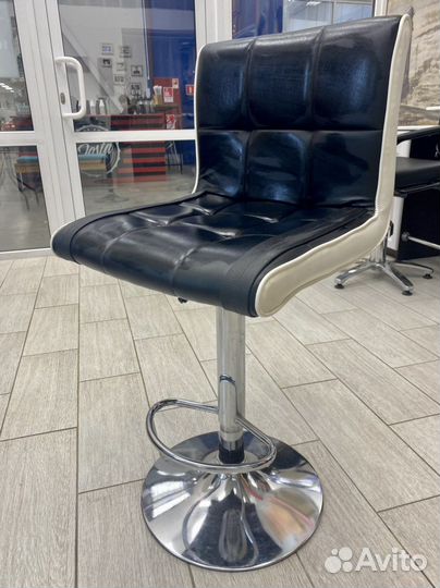 Стул для визажиста бровиста