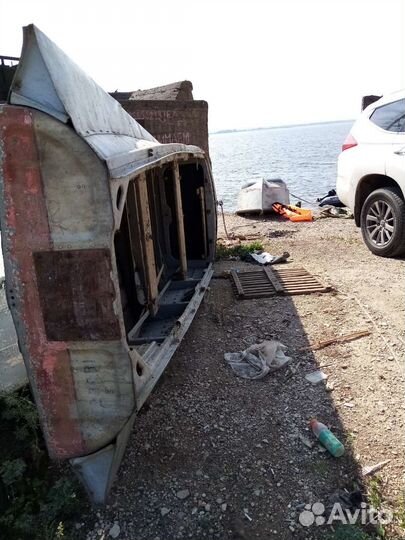 Продаю лодку