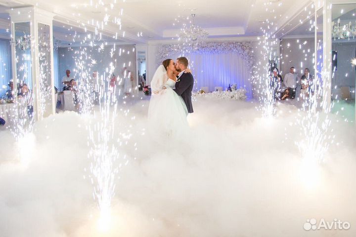 Тяжелый дым / Конфетти / Холодные фонтаны /Снег