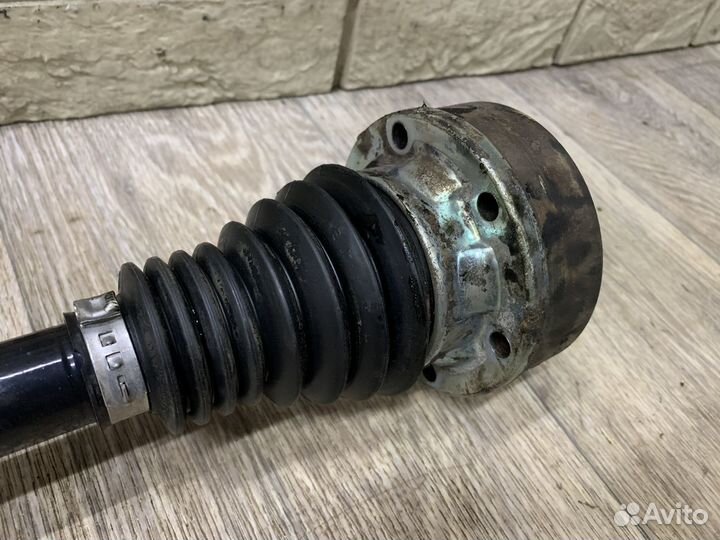 Seat Altea Привод (полуось) передний Левый