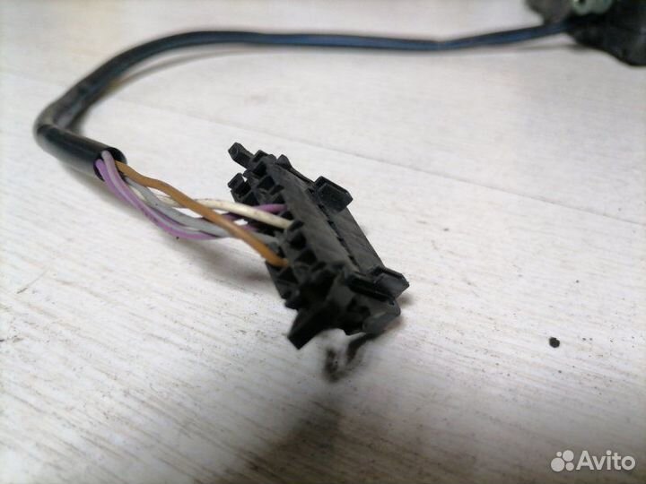 Зеркало заднего вида боковое правое Volkswagen