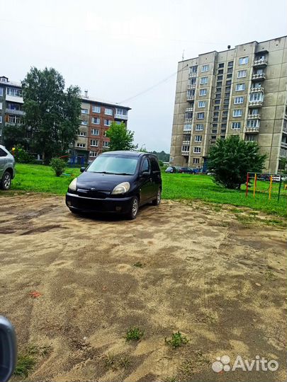 Toyota Funcargo 1.3 AT, 2000, 300 000 км