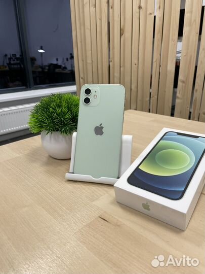 iPhone 12, 64 ГБ