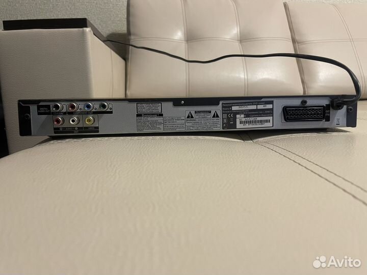 DVD плеер Samsung DVD-P171