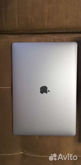 Macbook pro 16 2019 i7