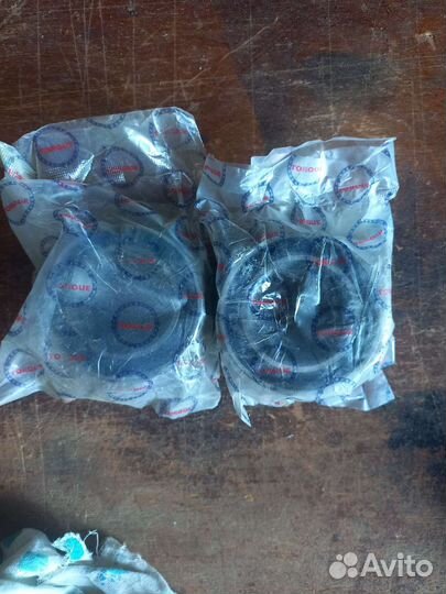 Подшипник ступицы передний Volkswagen Passat