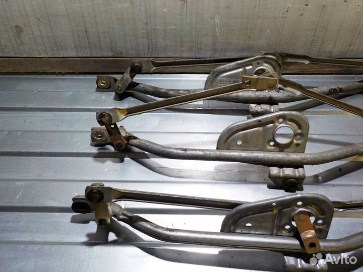 Трапеция стеклоочистителя Ауди A6 C5