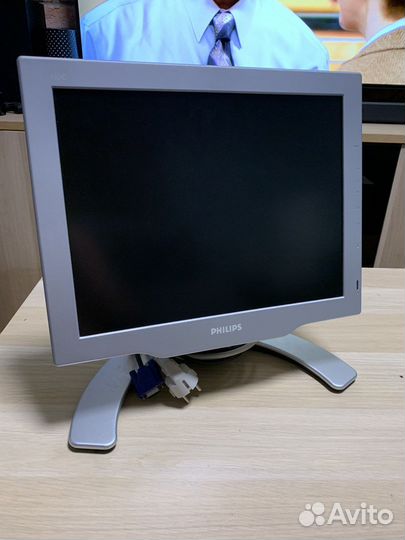 Монитор Philips 150C4