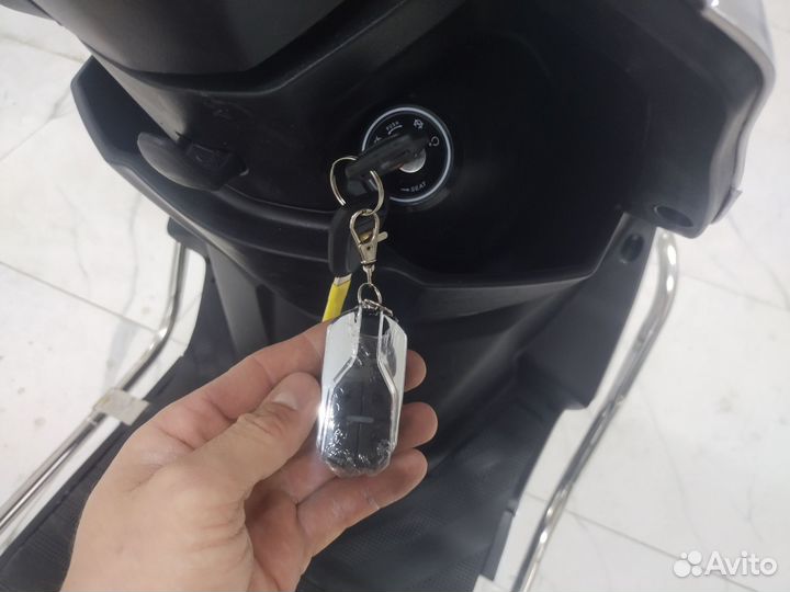 Скутер М8 PRO-T: 50/150