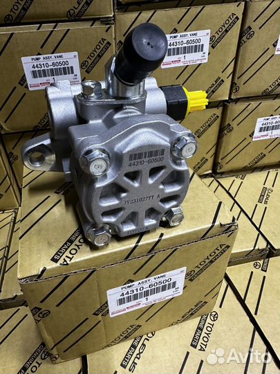 Насос гидроусилетеля гур Toyota 200 Lexus LX570