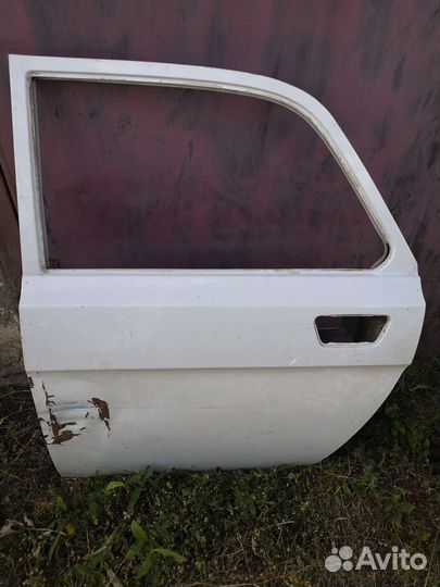 Дверь газ 31105