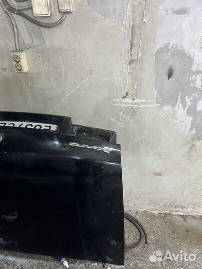 Крышка дверь багажника Газ Волга 31105,3110