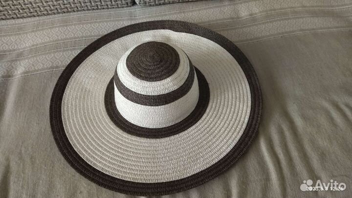 Шляпа с большими полями новая