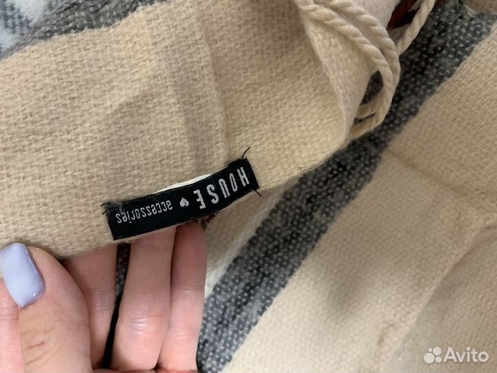 Шарфы и палантины