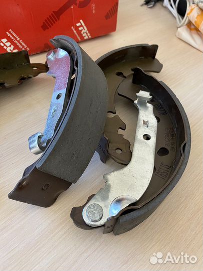 Задние тормозные колодки Toyota Yaris