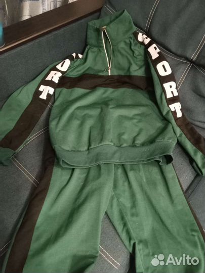 Костюм спортивный