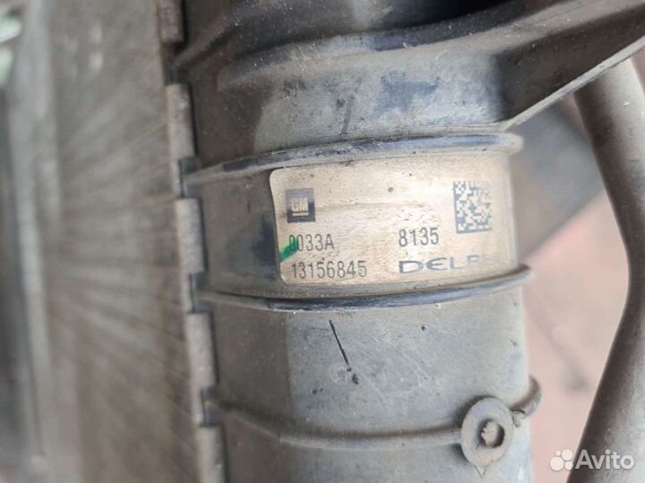 Опель Зафира в 1.9 тд АКПП радиатор охлаждения