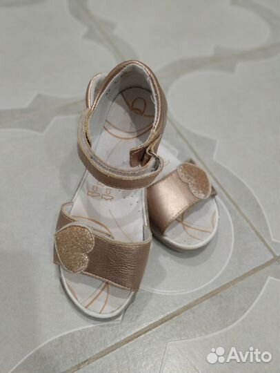 Сандалии для девочки