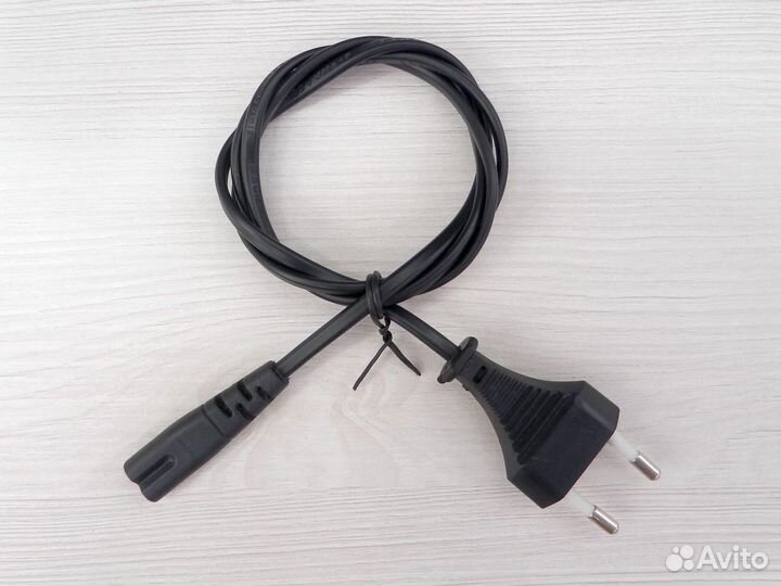 Сетевой шнур с разъемом C7