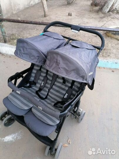 Прогулочная летняя коляска для двойняшек,погодок