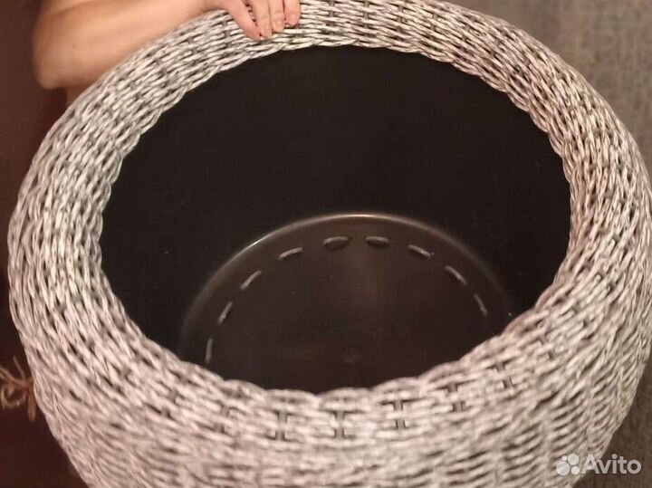 Кашпо из ротанга