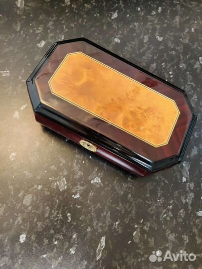 Музыкальная шкатулка для украшений