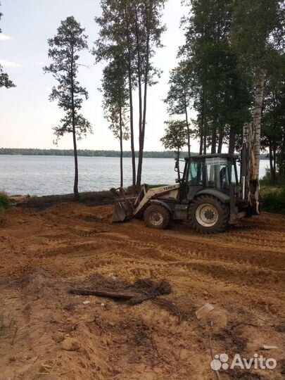 Экскаватор-погрузчик