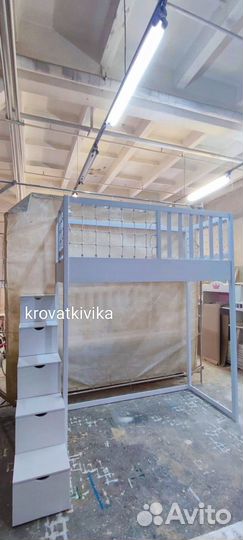 Кровать чердак домик