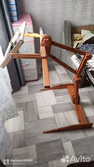 Станок для вышивания напольный