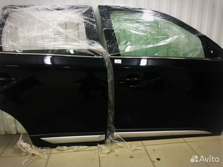 Дверь передняя правая Mitsubishi Outlander 3