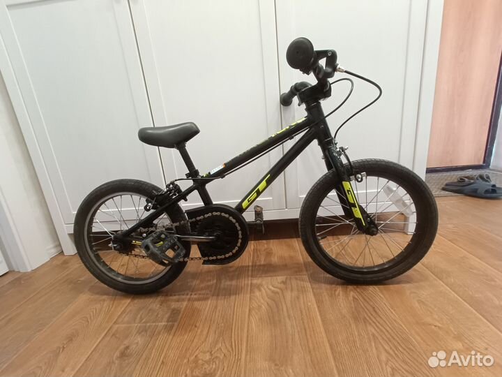 Детский велосипед GT mach one BMX 16